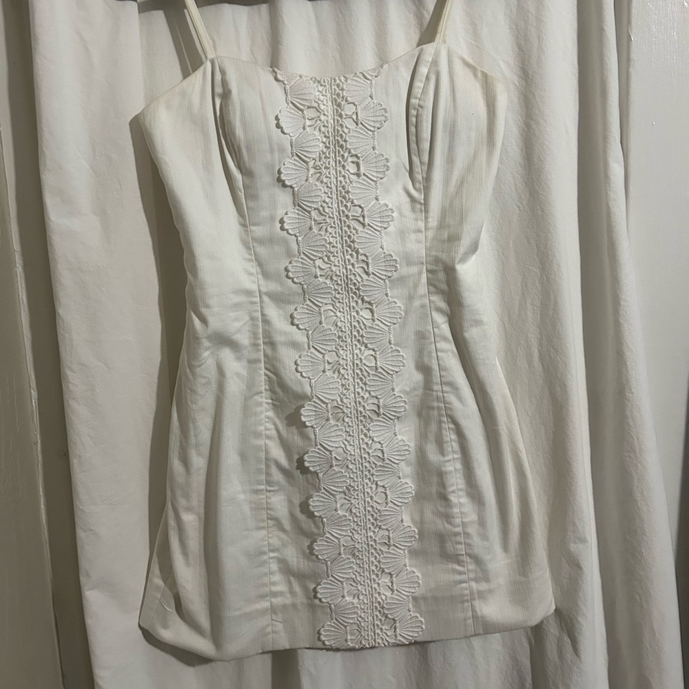 Lilly Pulitzer White Mini Dress – Size 4 – Eyelet Front Panel